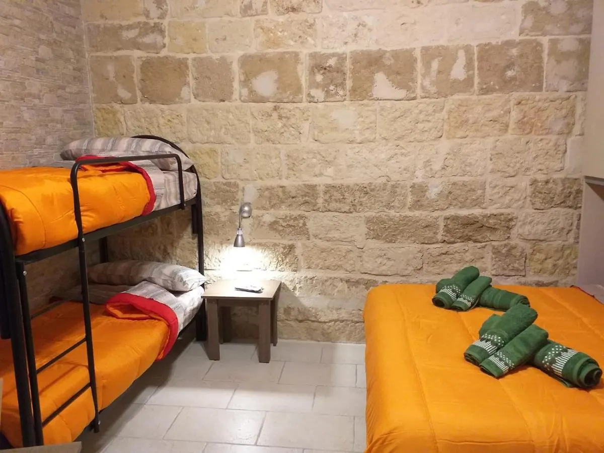 Bed and Breakfast I Marchesi Del Grillo - Vicinanze Stazione, Campus, Policlinico Bari Bed & Breakfast